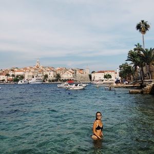 Meet your Posher, Malia